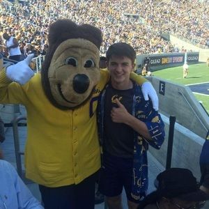 Meet your Posher, Simon